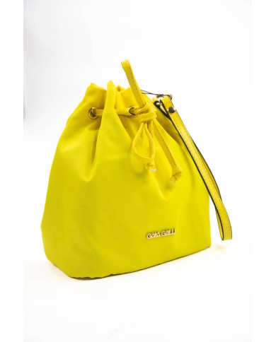 Borsa pochette gialla effetto liscio no tracolla chiusura a laccio logo frontale in oro Borsa pochette gialla effetto liscio no tracolla chiusura a laccio logo frontale in oro