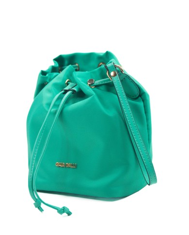 Borsa pochette verde effetto liscio no tracolla chiusura a laccio logo frontale in oro Borsa pochette verde effetto liscio no tracolla chiusura a laccio logo frontale in oro