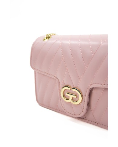 Borsa piccola rosa rigida con logo frontale in oro catenella regolabile in oro