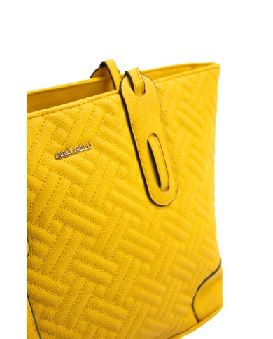 Borsa sottospalla gialla con motivo matelassé due spazi interni chiusura a cerniera Borsa sottospalla gialla con motivo matelassé due spazi interni chiusura a cerniera