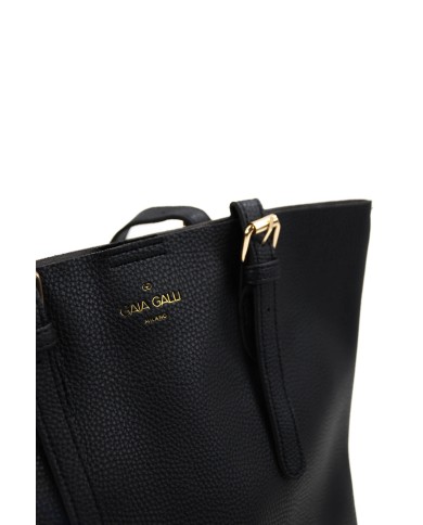 Borsa nera rigida a spalla effetto tigrato con stemma stampato chiusura a clip